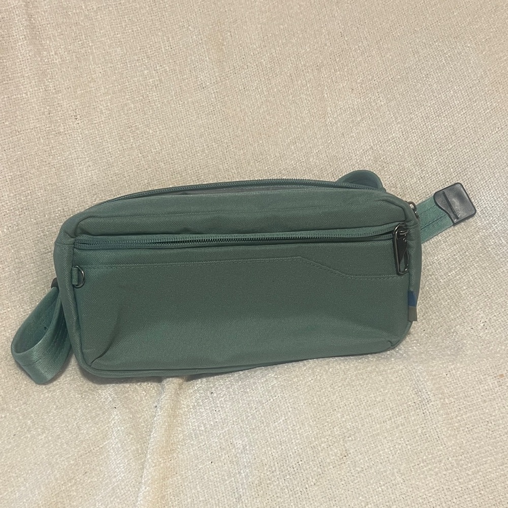 Open Story Green Crossbody Bag